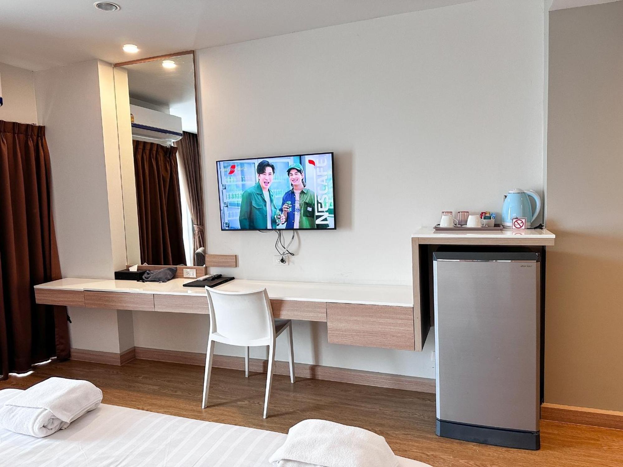 Crystal Suites Suvarnbhumi Airport Bangkok Exteriör bild