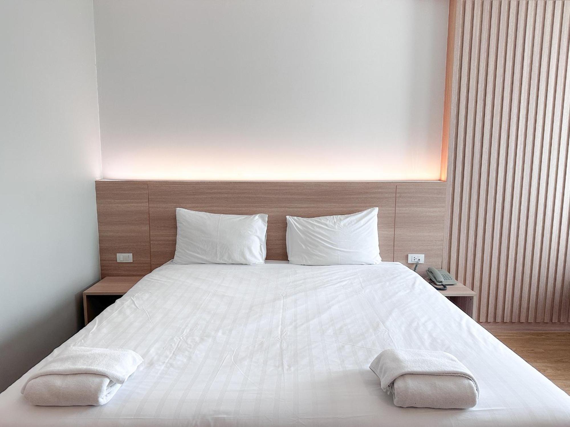 Crystal Suites Suvarnbhumi Airport Bangkok Exteriör bild