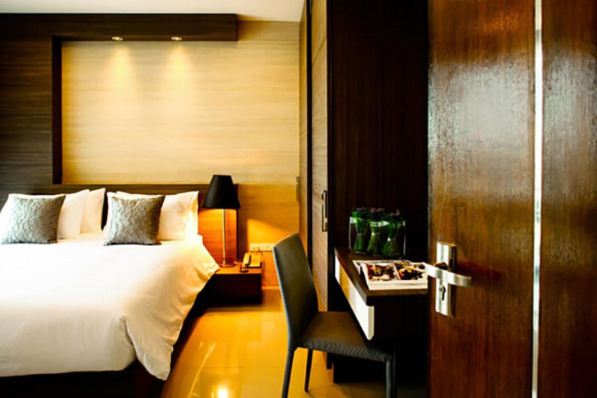 Crystal Suites Suvarnbhumi Airport Bangkok Exteriör bild