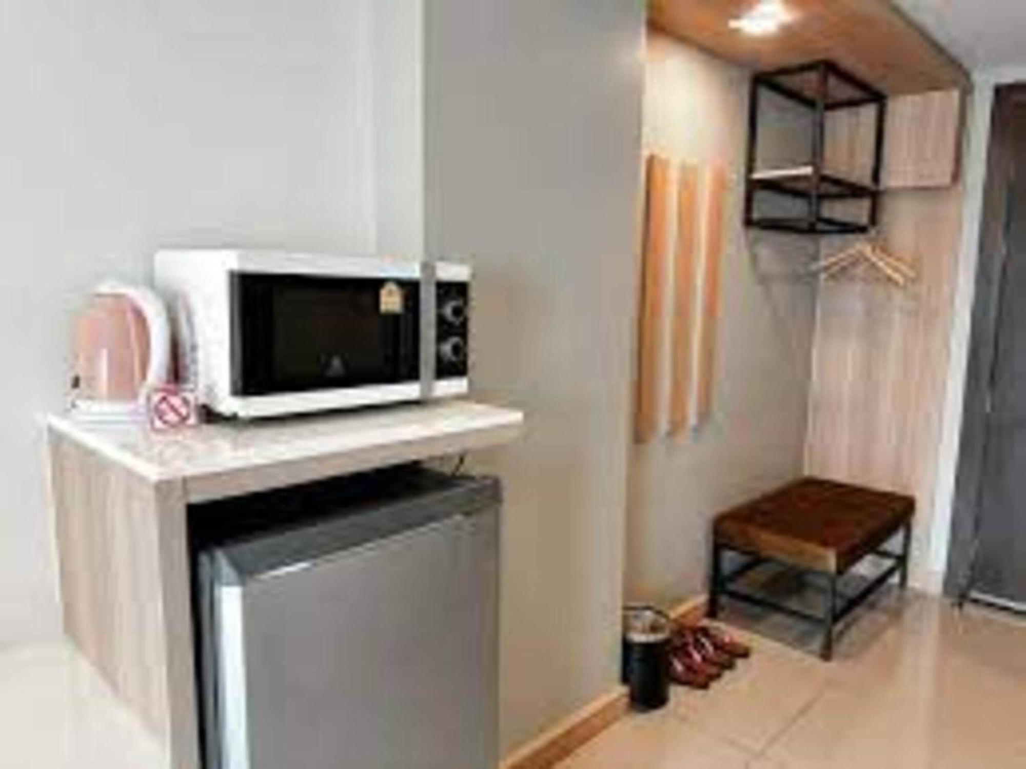Crystal Suites Suvarnbhumi Airport Bangkok Exteriör bild
