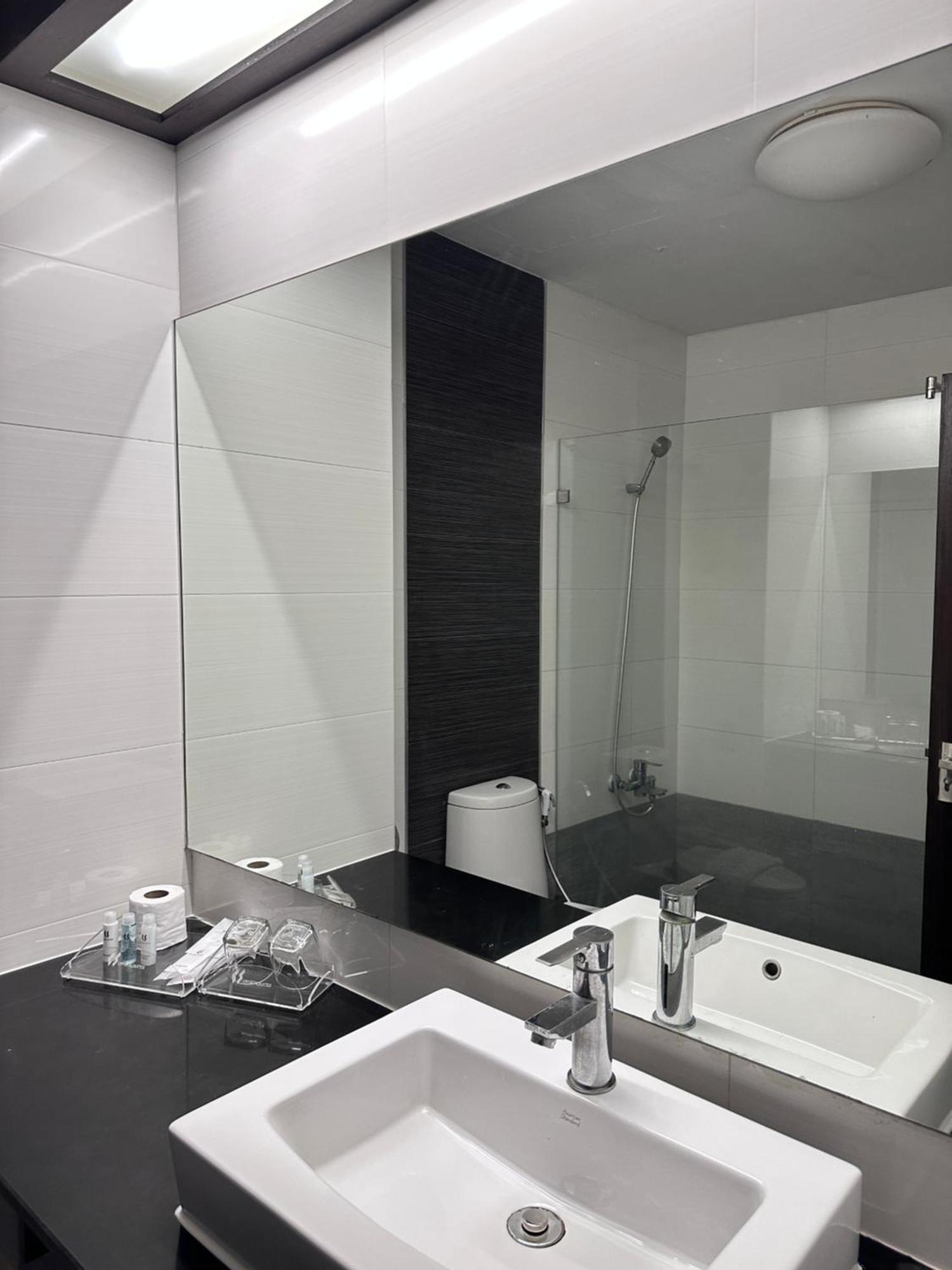 Crystal Suites Suvarnbhumi Airport Bangkok Exteriör bild