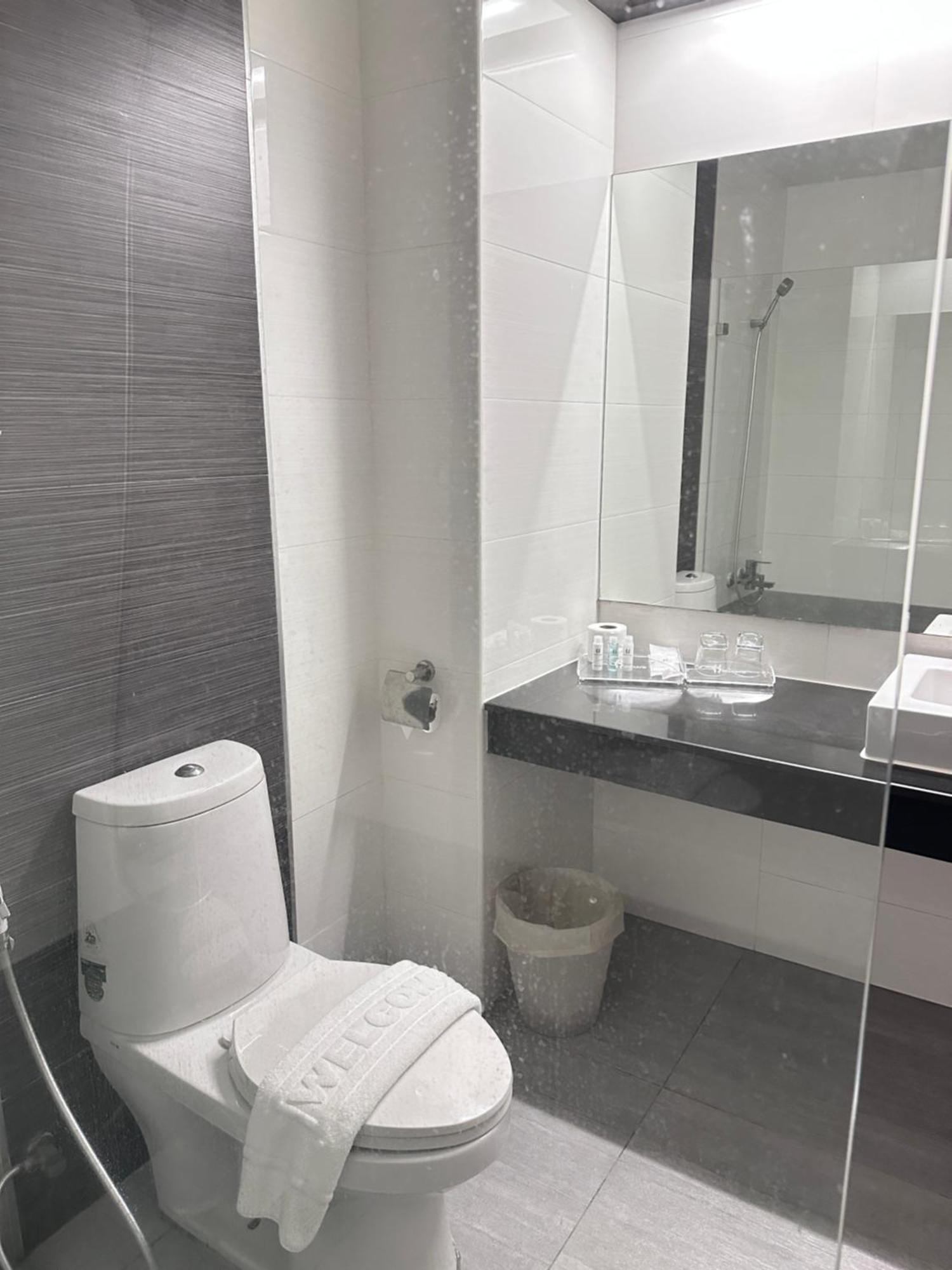 Crystal Suites Suvarnbhumi Airport Bangkok Exteriör bild